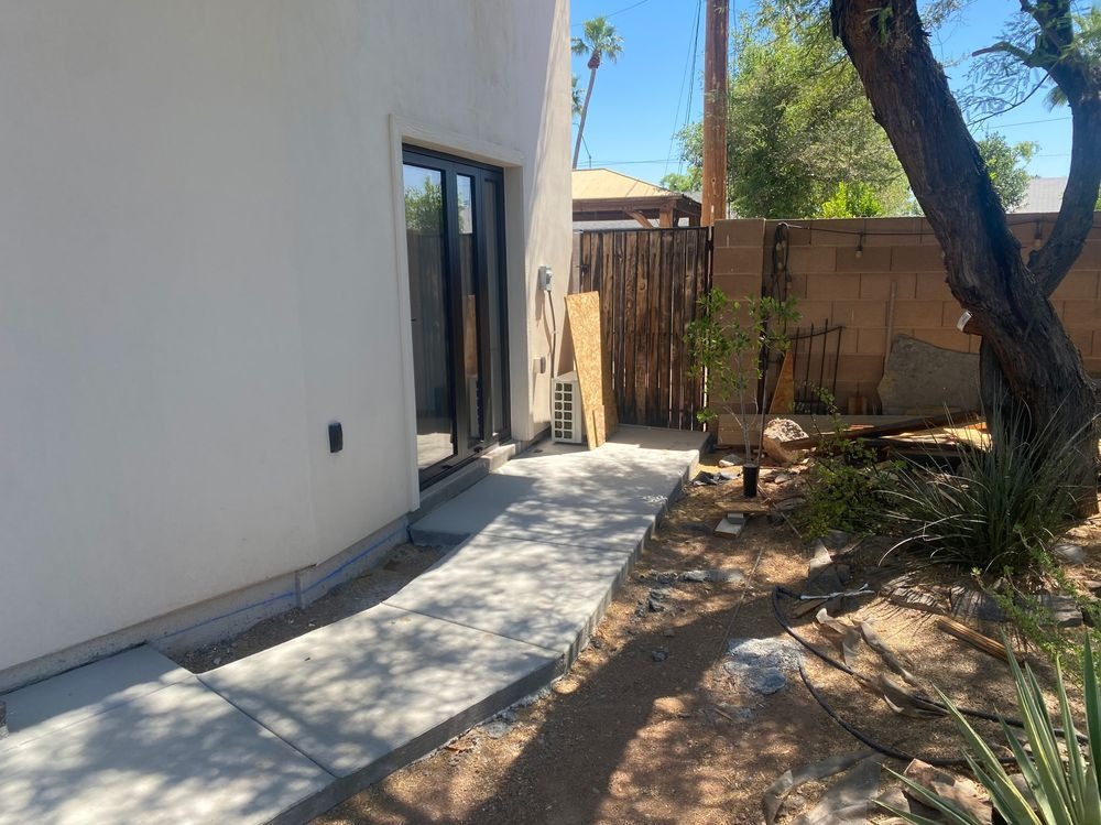 MR. TAPIA LANDSCAPING